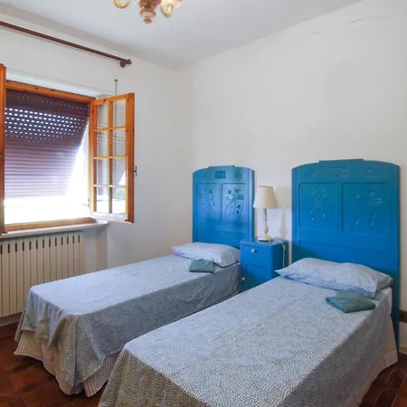 3 Bedroom Awesome In * Cingoli