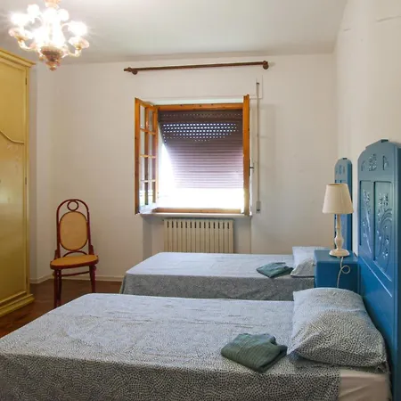 3 Bedroom Awesome In * Cingoli
