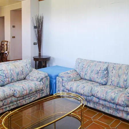 3 Bedroom Awesome In * Cingoli